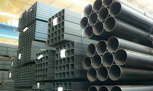 Mild Steel (MS) Black ERW Pipes wholesale logistics and trailer dispatch - erwpipes.in
